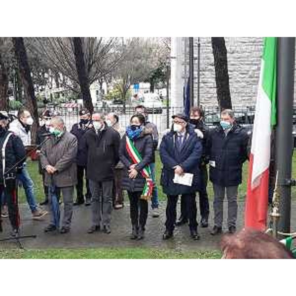L'assessore regionale al Patrimonio Sebastiano Callari alla manifestazione per il Giorno del Ricordo a Monfalcone - L'assessore regionale al Patrimonio Sebastiano Callari alla manifestazione per il Giorno del Ricordo a Monfalcone