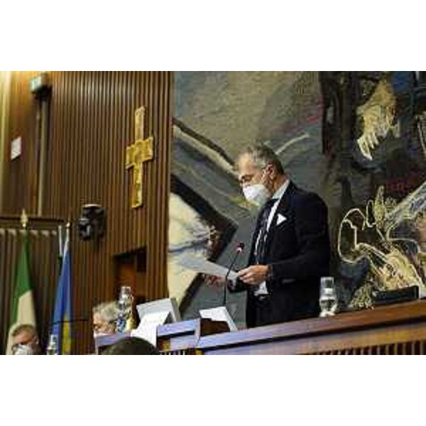 Il presidente del Cr Fvg, Piero Mauro Zanin, durante la commemorazione del Giorno Ricordo - Il presidente del Cr Fvg, Piero Mauro Zanin, durante la commemorazione del Giorno Ricordo