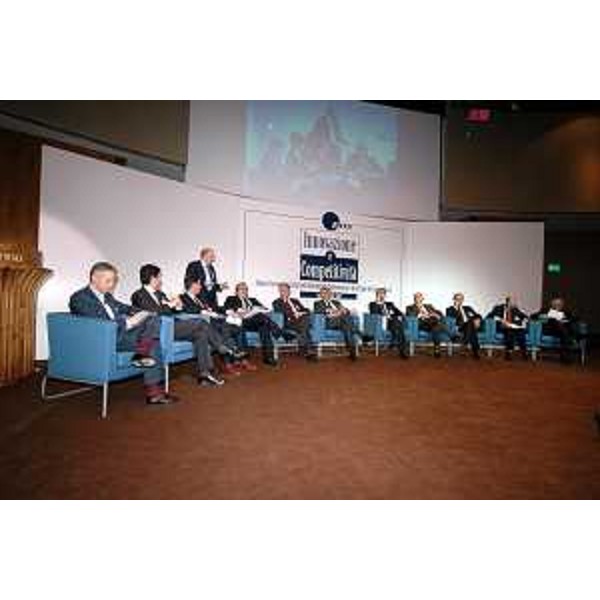 Riccardo Illy (Presidente Regione Friuli Venezia Giulia) a Premio Innovazione (Udine, 12/04/05)