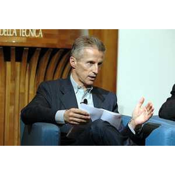 Riccardo Illy (Presidente Regione Friuli Venezia Giulia) a Premio Innovazione (Udine, 12/04/05)