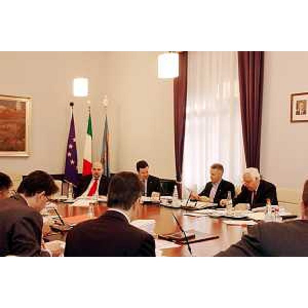 Giunta regionale (Trieste, 07/04/05)