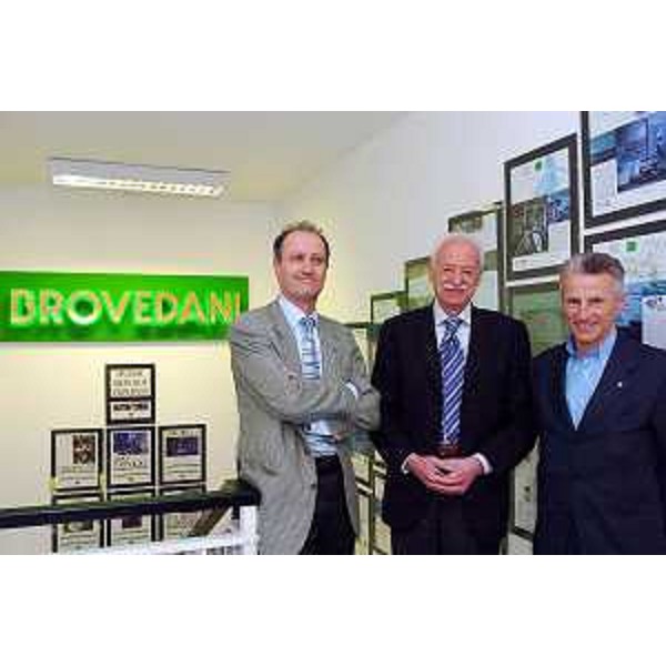 Riccardo Illy (Presidente Regione Friuli Venezia Giulia) visita il Gruppo Brovedani (San Vito al Tagliamento, 06/04/05)