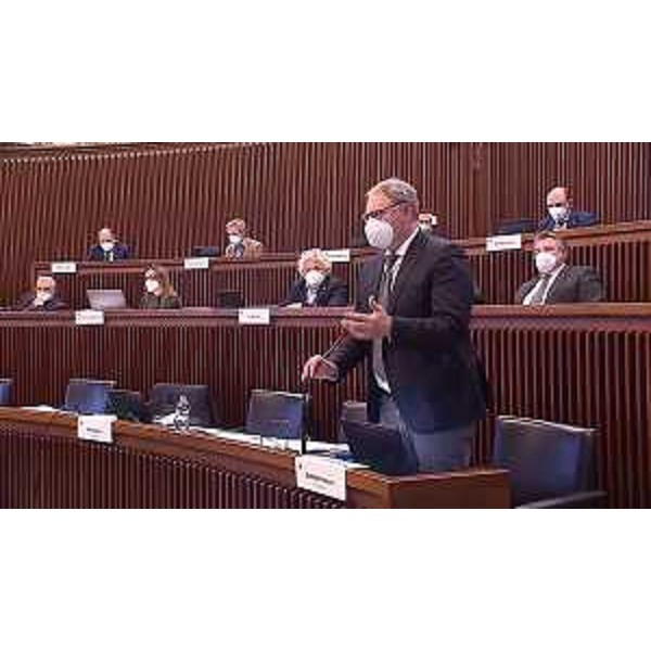 Il capogruppo della Lega, Mauro Bordin, in Aula - Il capogruppo della Lega, Mauro Bordin, in Aula