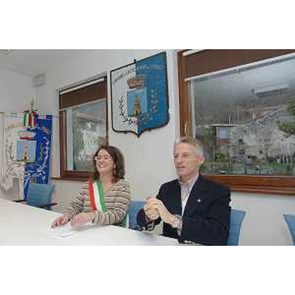 Riccardo Illy (Presidente Regione Friuli Venezia Giulia) in visita al Comune di Castelnovo del Friuli con il Sindaco Lara Maria De Michiel. (Castelnovo del Friuli 07/12/07)