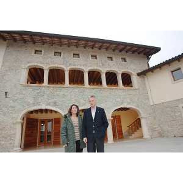 Riccardo Illy (Presidente Regione Friuli Venezia Giulia) visita Villa Sulis in comune di Castelnovo del Friuli con il Sindaco Lara Maria De Michiel. (Castelnovo del Friuli 07/12/07)