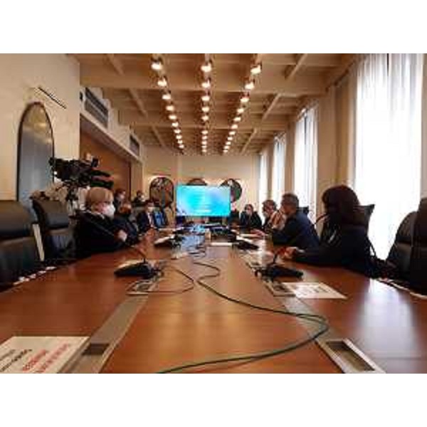 L'incontro, in Consiglio regionale, con il gastroenterologo Fabio Monica - L'incontro, in Consiglio regionale, con il gastroenterologo Fabio Monica