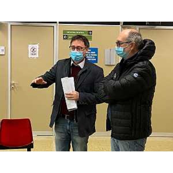 Il vicegovernatore della Regione Riccardo Riccardi con il responsabile della piattaforma tecnica del Dipartimento di prevenzione dell'Asfo, Carlo Bolzonello. - Il vicegovernatore della Regione Riccardo Riccardi con il responsabile della piattaforma tecnica del Dipartimento di prevenzione dell'Asfo, Carlo Bolzonello.