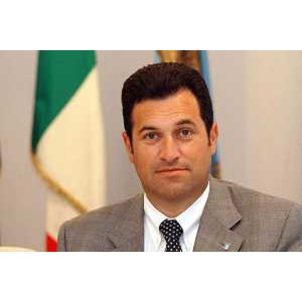 Franco Iacop (Assessore regionale per le relazioni internazionali, comunitarie e autonomie locali) - mezzo busto 