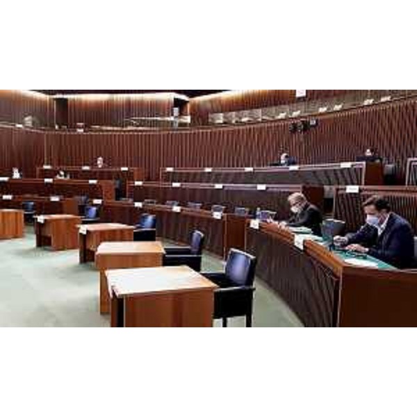 La IV Commissione riunita nell'aula consiliare - La IV Commissione riunita nell'aula consiliare