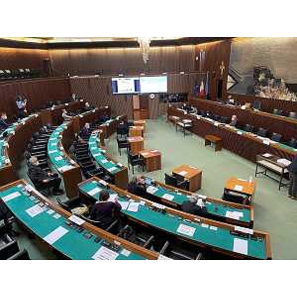 La VI Commissione consiliare riunita in aula - La VI Commissione consiliare riunita in aula