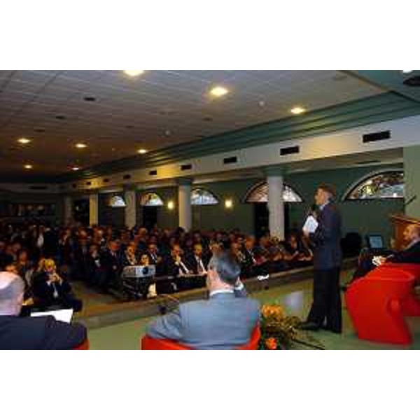 Riccardo Illy (Presidente Regione Friuli Venezia Giulia) al convegno Bisogni & Opportunità (Udine, 10/03/05)