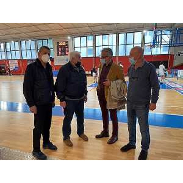 Un momento del sopralluogo che ha impegnato il presidente del Cr Fvg, Piero Mauro Zanin - Un momento del sopralluogo che ha impegnato il presidente del Cr Fvg, Piero Mauro Zanin