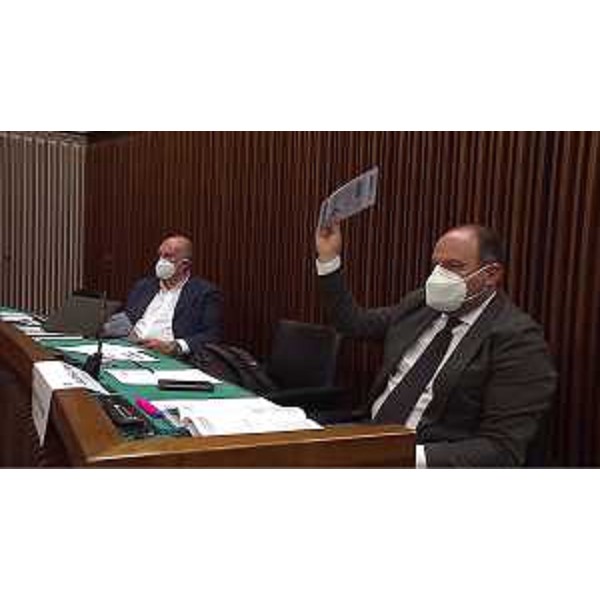 Il capogruppo del Pd, Diego Moretti, e il collega di partito Roberto Cosolini - Il capogruppo del Pd, Diego Moretti, e il collega di partito Roberto Cosolini