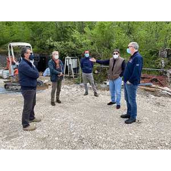 Il vicegovernatore del Friuli Venezia Giulia con delega alla Protezione civile, Riccardo Riccardi,durante un sopralluogo sul cantiere della nuova viabilità del lago di Barcis. - Il vicegovernatore del Friuli Venezia Giulia con delega alla Protezione civile, Riccardo Riccardi,durante un sopralluogo sul cantiere della nuova viabilità del lago di Barcis.