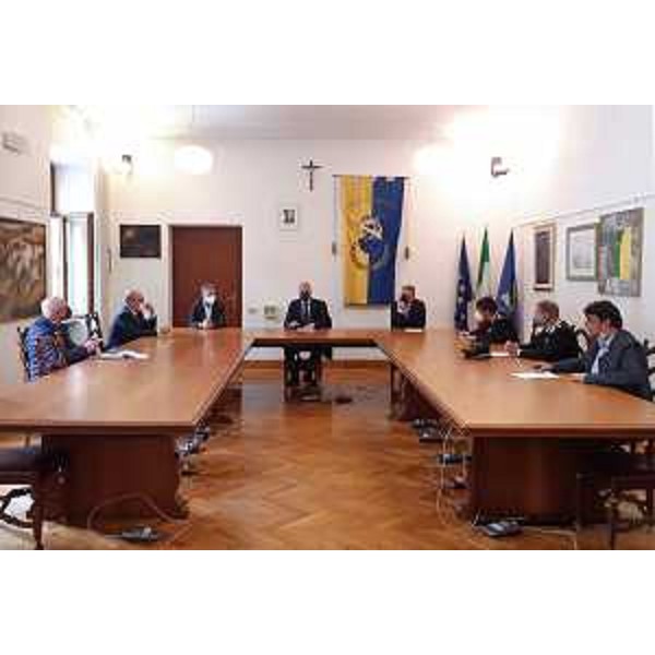 Una fase dell'incontro svoltosi a Tarvisio, alla presenza dell'assessore alle Risorse agroalimentari Stefano Zannier - Una fase dell'incontro svoltosi a Tarvisio, alla presenza dell'assessore alle Risorse agroalimentari Stefano Zannier