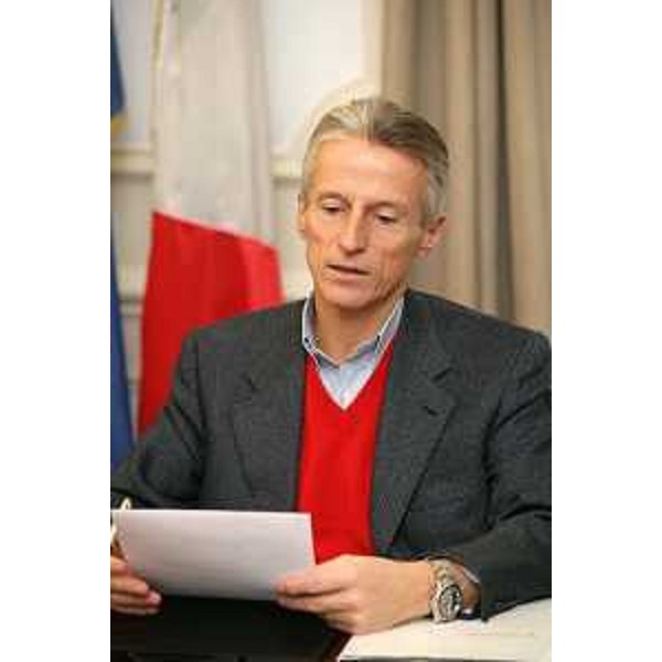 Riccardo Illy (Presidente ARE/Assemblea delle Regioni d'Europa e Presidente Friuli Venezia Giulia) al tavolo della firma del Protocollo "Insieme in Europa" a Bruxelles. (Bruxelles 17/12/07)