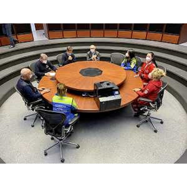 I convenuti in occasione della sottoscrizione del protocollo nella sede della Protezione civile di Palmanova - I convenuti in occasione della sottoscrizione del protocollo nella sede della Protezione civile di Palmanova