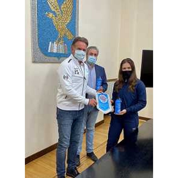 L'assessore Scoccimarro con la judoka Veronica Toniolo e il presidente della Società Ginnastica Triestina, Massimo Varrecchia - L'assessore Scoccimarro con la judoka Veronica Toniolo e il presidente della Società Ginnastica Triestina, Massimo Varrecchia