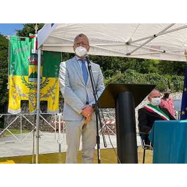 Il presidente del Consiglio regionale Fvg, Piero Mauro Zanin, durante il suo intervento a Cavasso Nuovo - Il presidente del Consiglio regionale Fvg, Piero Mauro Zanin, durante il suo intervento a Cavasso Nuovo