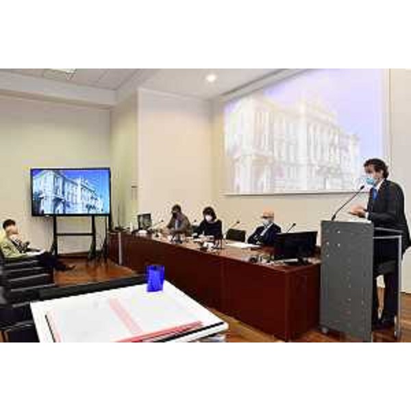 Un momento della presentazione del Protocolo. Da sinistra gli assessori Pierpaolo Roberti, Alessia Rosolen e Sebastiano Callari e il presidente di Anci Fvg Dorino Favot - Un momento della presentazione del Protocolo. Da sinistra gli assessori Pierpaolo Roberti, Alessia Rosolen e Sebastiano Callari e il presidente di Anci Fvg Dorino Favot