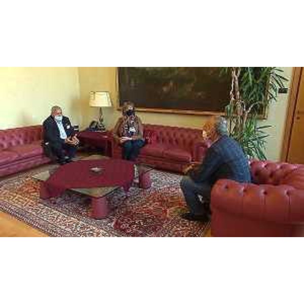 Il presidente di Agm, Franco Miniussi,la presidente di Ues, Graziella Bianco Coren, con il presidente del Consiglio regionale, Piero Franco Zanin - Il presidente di Agm, Franco Miniussi,la presidente di Ues, Graziella Bianco Coren, con il presidente del Consiglio regionale, Piero Franco Zanin