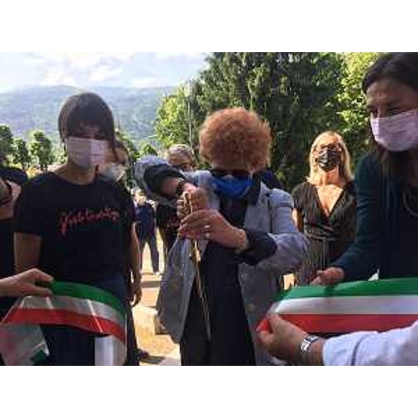 L'assessore regionale Gibelli interviene all'inaugurazione della mostra La Memoria nel Museo dellArte fabbrile e delle coltellerie di Maniago. - L'assessore regionale Gibelli interviene all'inaugurazione della mostra La Memoria nel Museo dellArte fabbrile e delle coltellerie di Maniago. 