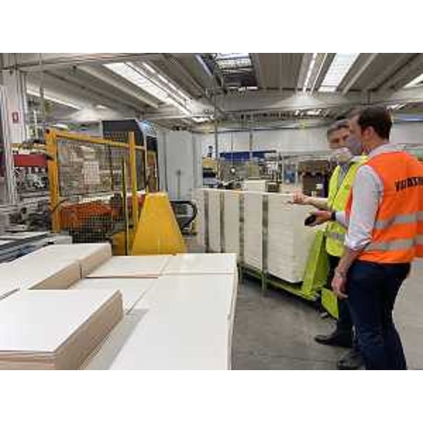 La visita del governatore Massimiliano Fedriga agli impianti della Friulintagli - La visita del governatore Massimiliano Fedriga agli impianti della Friulintagli