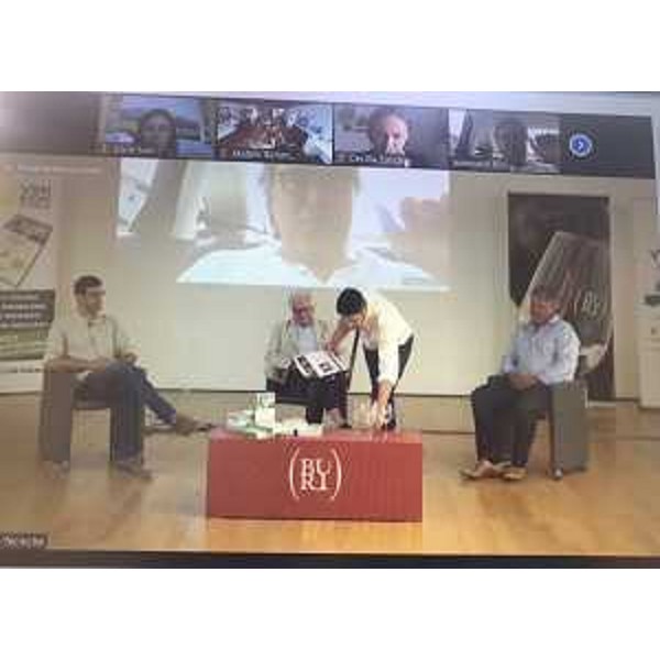 L'assessore regionale alle Attività produttive e turismo, Sergio Emidio Bini, in collegamento al convegno "Ce vino di fâ? - Quale futuro", in diretta dalla Fiera regionale dei vini di Buttrio - L'assessore regionale alle Attività produttive e turismo, Sergio Emidio Bini, in collegamento al convegno "Ce vino di fâ? - Quale futuro", in diretta dalla Fiera regionale dei vini di Buttrio