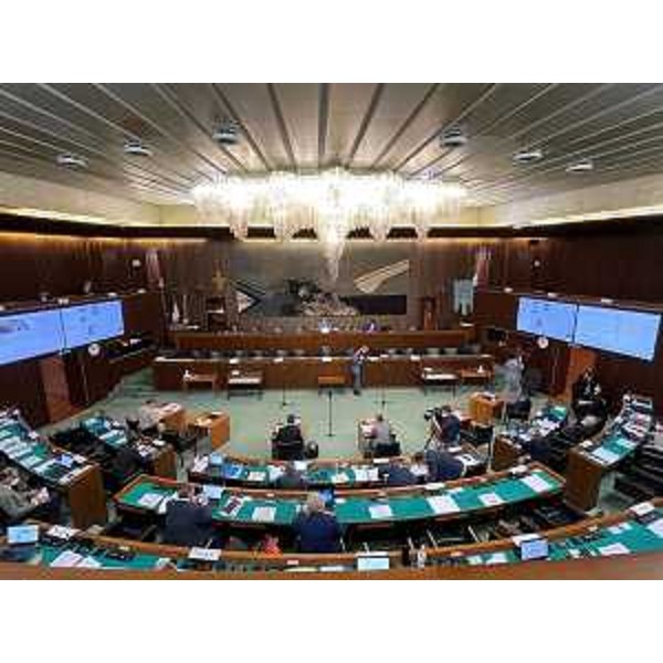L'aula del Consiglio regionale durante il question time - L'aula del Consiglio regionale durante il question time