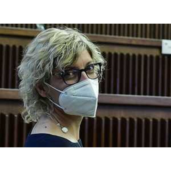 L'assessore alle Finanze Barbara Zilli oggi in Consiglio regionale. - L'assessore alle Finanze Barbara Zilli oggi in Consiglio regionale.