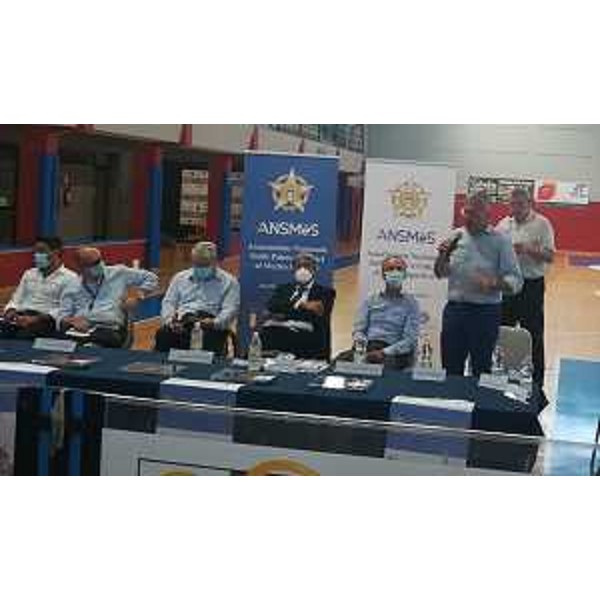 L'intervento di Piero Mauro Zanin durante la presentazione del libro - L'intervento di Piero Mauro Zanin durante la presentazione del libro