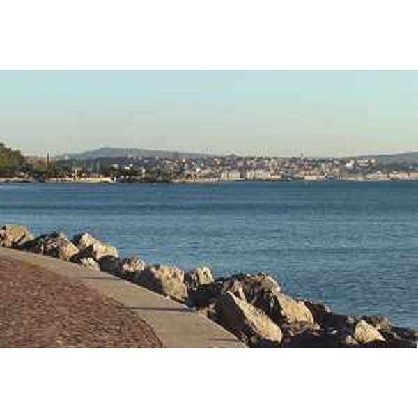 Trieste vista dal Lungomare di Barcola, Frazione del Comune di Trieste. Foto: Archivio del Corpo forestale regionale - Marco Pradella