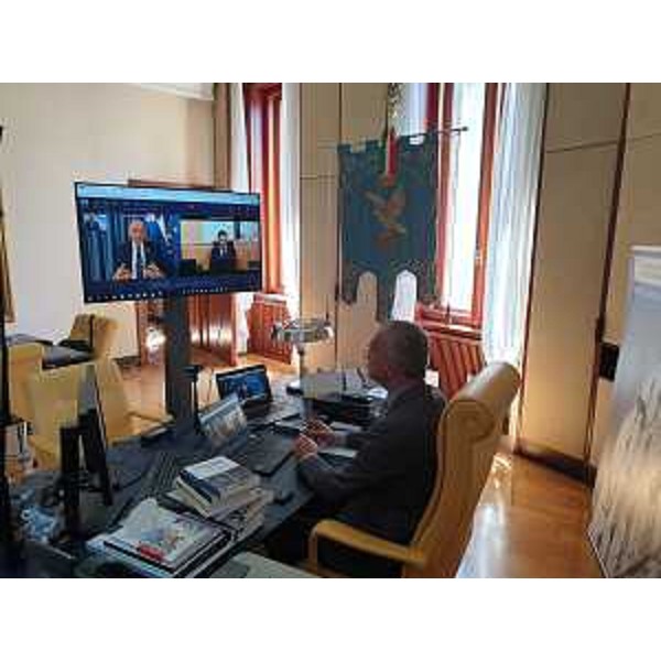 Il presidente Piero Mauro Zanin durante la videoconferenza - Il presidente Piero Mauro Zanin durante la videoconferenza