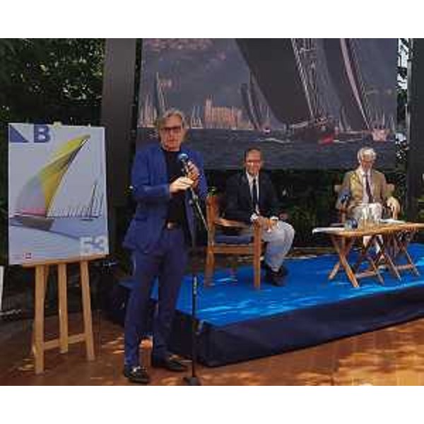 L'assessore alle Attività produttive, Sergio Emidio Bini, alla presentazione di Barcolana 53. - L'assessore alle Attività produttive, Sergio Emidio Bini, alla presentazione di Barcolana 53.