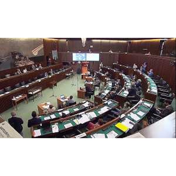 Il Consiglio regionale incontra le sorelle Rossi e Fabio Tondat - Il Consiglio regionale incontra le sorelle Rossi e Fabio Tondat