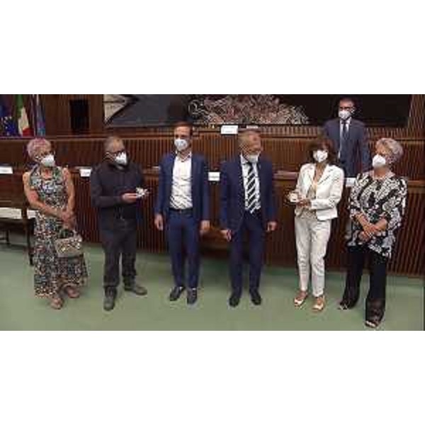 Gabriella Rossi, Fabio Tondat, il governatore Fvg, Massimiliano Fedriga, il presidente del Cr Fvg, Piero Mauro Zanin, Cristina e Daniela Rossi - Gabriella Rossi, Fabio Tondat, il governatore Fvg, Massimiliano Fedriga, il presidente del Cr Fvg, Piero Mauro Zanin, Cristina e Daniela Rossi 