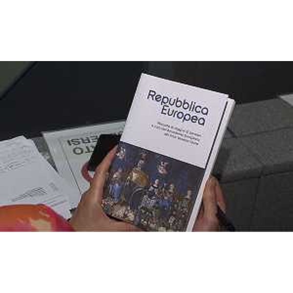 La copertina del libro Repubblica europea - La copertina del libro Repubblica europea