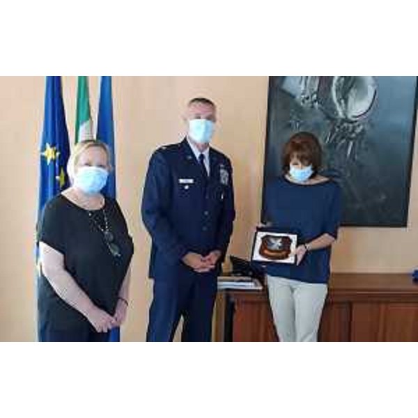 La presidente della Crpo Fvg, Dusy Marcolin, con il tenente colonnello Ralph Piper e l'assessore Fvg alla Famiglia, Alessia Rosolen - La presidente della Crpo Fvg, Dusy Marcolin, con il tenente colonnello Ralph Piper e l'assessore Fvg alla Famiglia, Alessia Rosolen