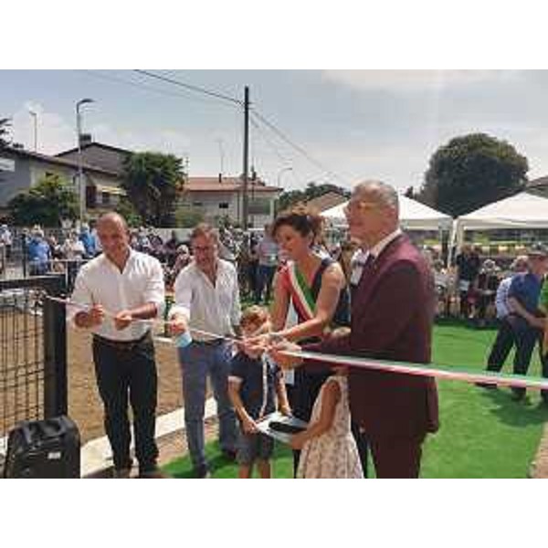 Il presidente Piero Mauro Zanin durante il taglio del nastro a Farla di Majano - Il presidente Piero Mauro Zanin durante il taglio del nastro a Farla di Majano