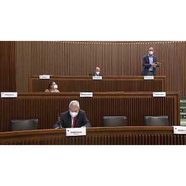 Alcuni consiglieri del Pd, tra cui Chiara Da Giaue, e di Open Fvg in VI Commissione consiliare - Alcuni consiglieri del Pd, tra cui Chiara Da Giaue, e di Open Fvg in VI Commissione consiliare