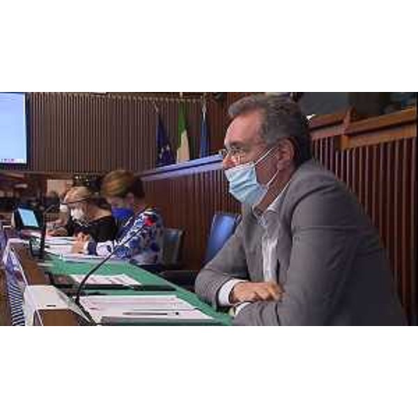 L'assessore Graziano Pizzimenti accanto alla presidente Piccin - L'assessore Graziano Pizzimenti accanto alla presidente Piccin