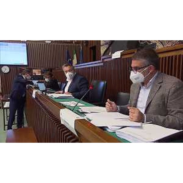L'assessore regionale alle Autonomie locali, Pierpaolo Roberti, con il presidente della V Commissione, Diego Bernardis (Lega) - L'assessore regionale alle Autonomie locali, Pierpaolo Roberti, con il presidente della V Commissione, Diego Bernardis (Lega)