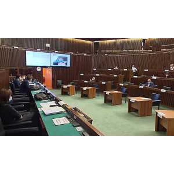 La II Commissione riunita oggi in aula durante l'intervento on line dell'assessore regionale Barbara Zilli - La II Commissione riunita oggi in aula durante l'intervento on line dell'assessore regionale Barbara Zilli