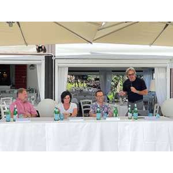 L'assessore regionale alle Attività produttive e al turismo, Sergio Emidio Bini, a Lignano Riviera alla consegna delle Bandiere blu 2021 - L'assessore regionale alle Attività produttive e al turismo, Sergio Emidio Bini, a Lignano Riviera alla consegna delle Bandiere blu 2021