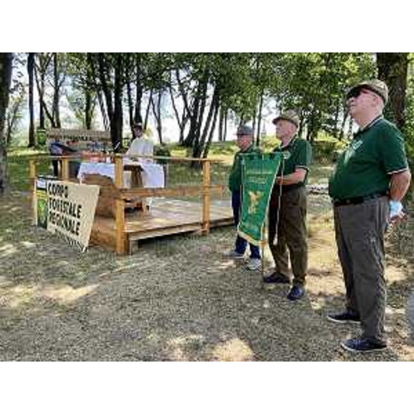 Alcuni componenti dell'Associazione nazionale forestali presenti alla cerimonia di S. Giovanni Gualberto - Alcuni componenti dell'Associazione nazionale forestali presenti alla cerimonia di S. Giovanni Gualberto