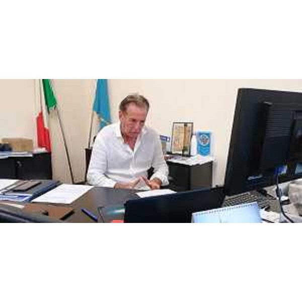 Lassessore regionale alla Difesa dellambiente, Energia e Sviluppo sostenibile Fabio Scoccimarro. - Lassessore regionale alla Difesa dellambiente, Energia e Sviluppo sostenibile Fabio Scoccimarro.