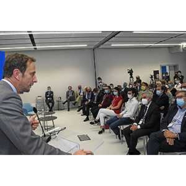 Il governatore Massimiliano Fedriga durante il suo intervento allinaugurazione dellampliamento di Lean Experience Factory (Lef), la fabbrica modello voluta nel 2011 da Confindustria Alto Adriatico, McKinsey e altre aziende nel polo industriale di Ponterosso a San Vito al Tagliamento. - Il governatore Massimiliano Fedriga durante il suo intervento allinaugurazione dellampliamento di Lean Experience Factory (Lef), la fabbrica modello voluta nel 2011 da Confindustria Alto Adriatico, McKinsey e altre aziende nel polo industriale di Ponterosso a San Vito al Tagliamento. 