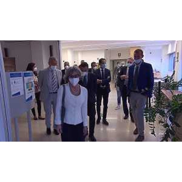 La delegazione sarda a Padriciano con il presidente del Consiglio regionale Fvg, Piero Mauro Zanin, e la presidente de Area Science Park, Caterina Petrillo - La delegazione sarda a Padriciano con il presidente del Consiglio regionale Fvg, Piero Mauro Zanin, e la presidente de Area Science Park, Caterina Petrillo