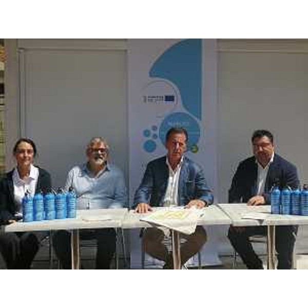 Il tavolo dei relatori della presentazione a Sistiana del progetto Marless. - Il tavolo dei relatori della presentazione a Sistiana del progetto Marless.