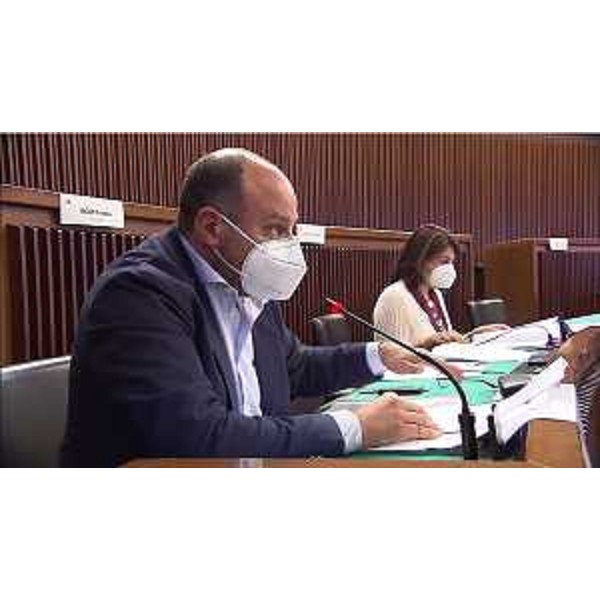 Diego Moretti, capogruppo Pd, con la collega Mariagrazia Santoro - Diego Moretti, capogruppo Pd, con la collega Mariagrazia Santoro